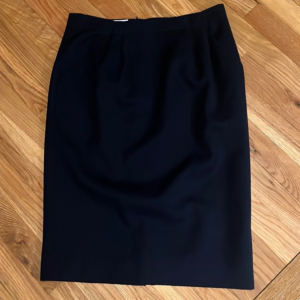 Career Essentials pencil skirt.  Navy.  Size 6